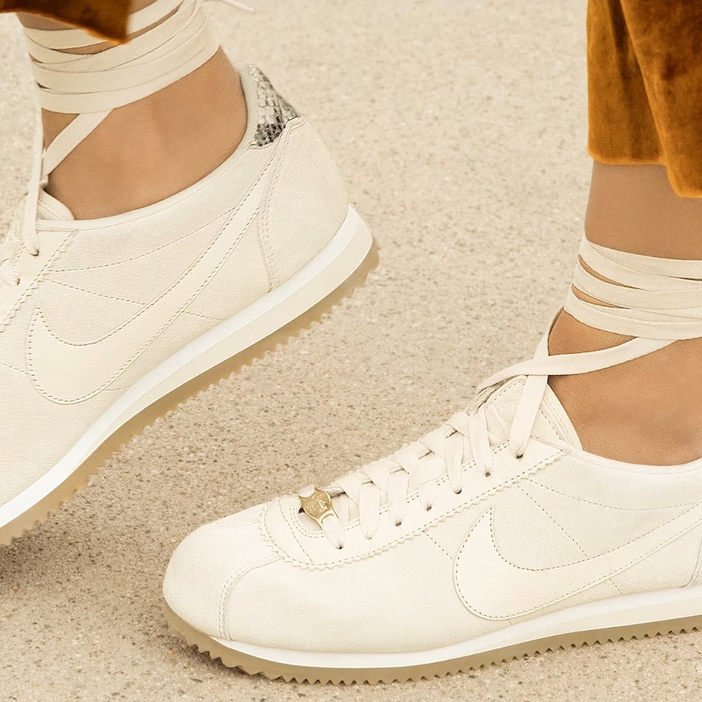 NIKE A.L.C. Cortez women’s size 10